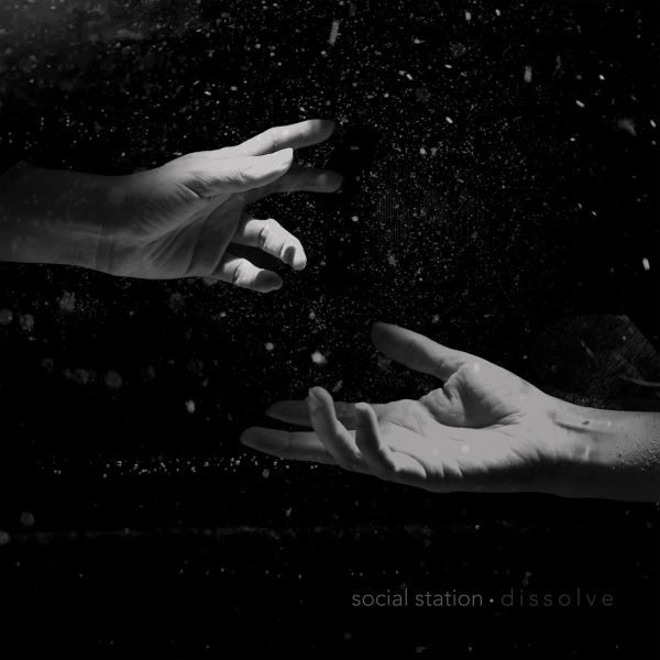 SOCIAL STATION - Dissolve
