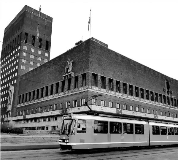 HAMMERSHOI - Hammershoi